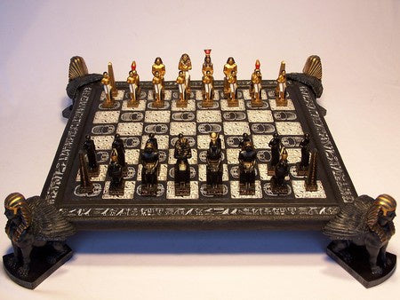 CHESSMAN | CHESS EGYPTIAN SET - GOLD AND BLACK PIECES W/ SPHINX STANDS